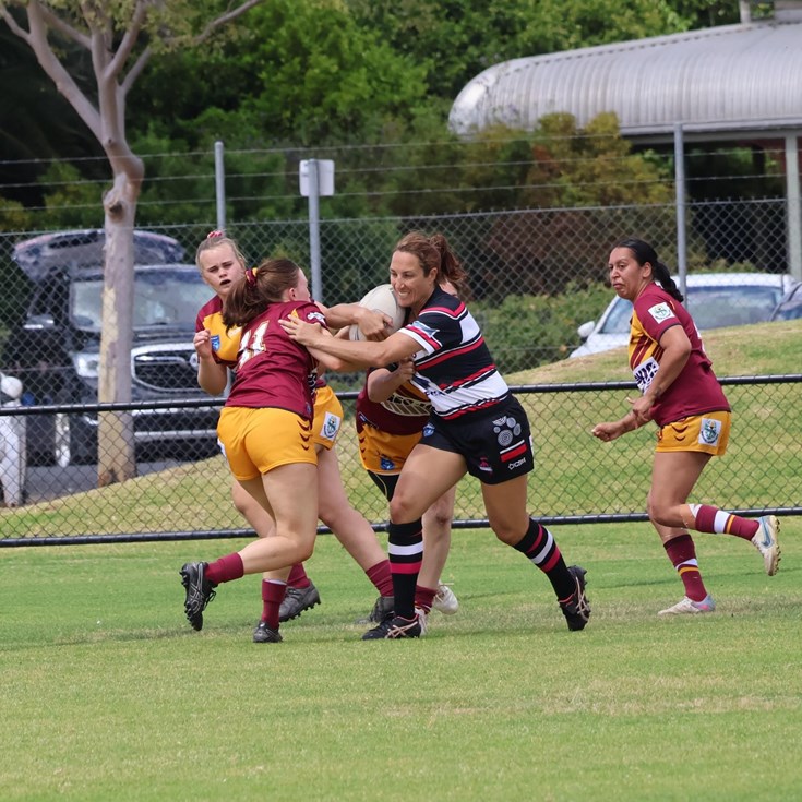 Platypi and Goannas prepare for battle